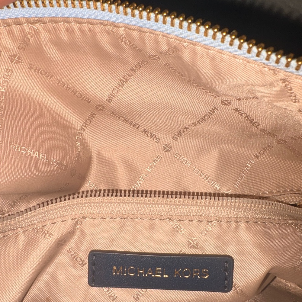 Michael Kors Signature Black and Tan Shoulder Bag - Picture 4 of 5
